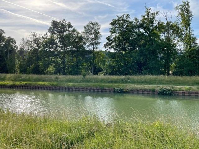 Gite Calme Au Bord De L'Ouche. Fleurey-sur-Ouche Exteriör bild